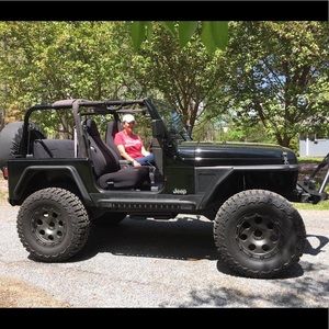 Meet your Posher, Brooke